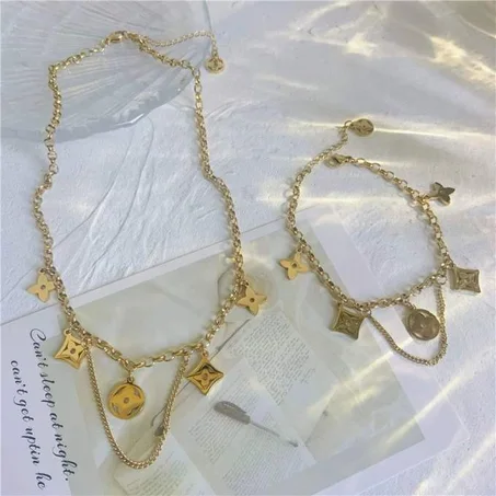 Collier Et Bracelet de Trèfle A Quatre Feuilles, L'acier Au Titane Ne Se Décolore Pas