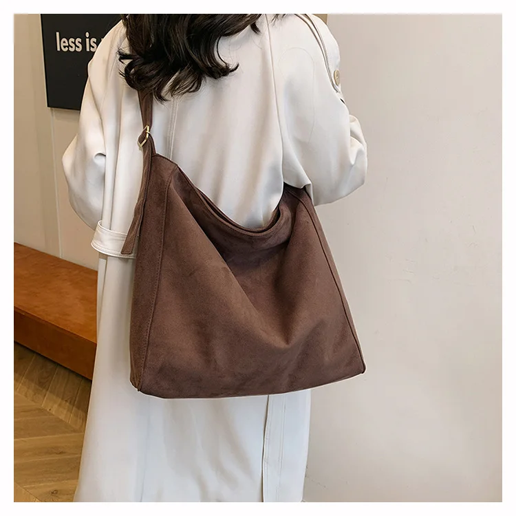 sac cabas rétro en daim