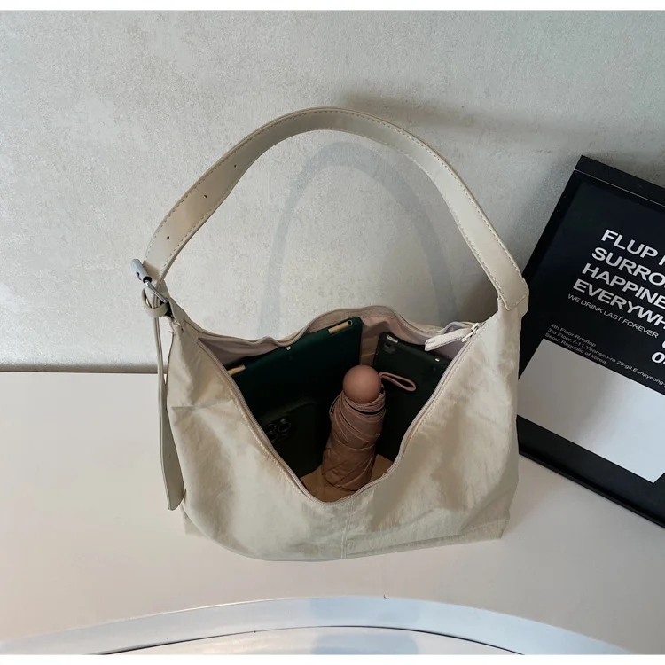 Sac cabas grande capacité de style coréen pour femme