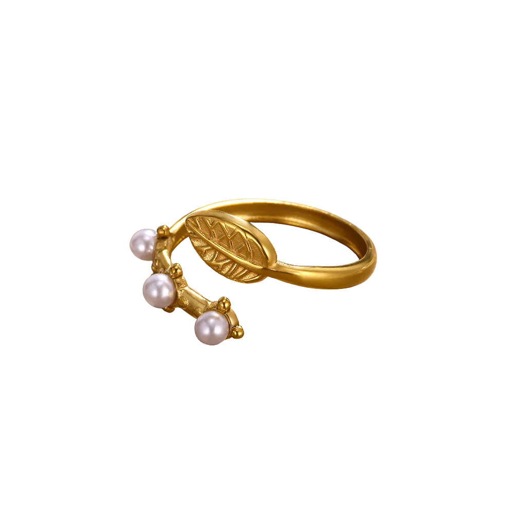 ornée d'une feuille