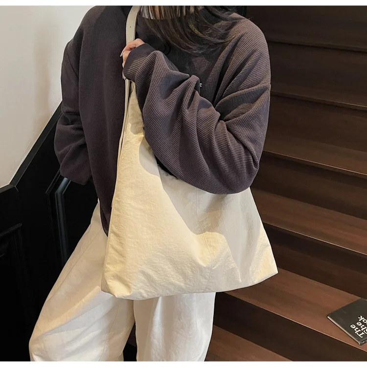 Sac cabas grande capacité de style coréen pour femme