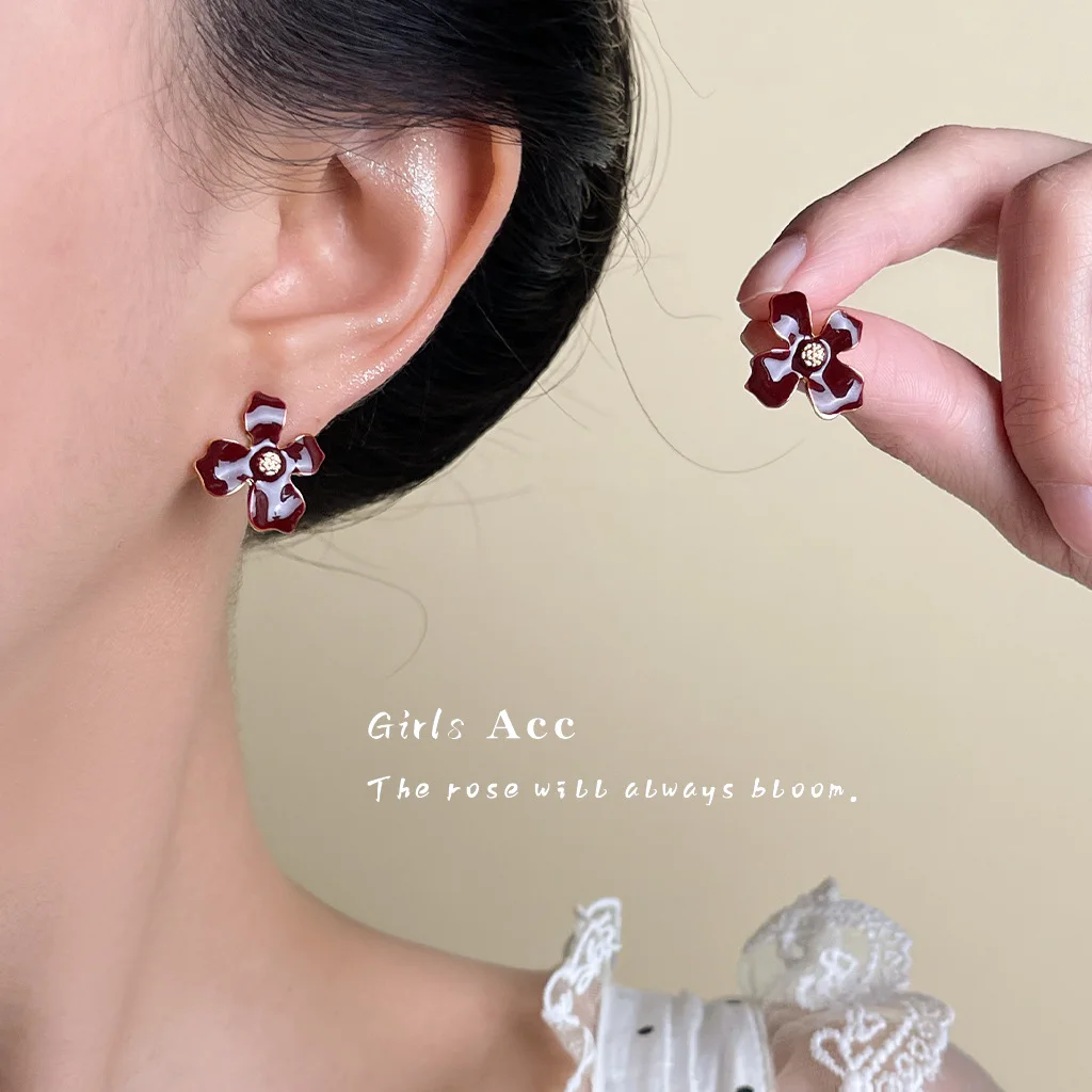 vintage bordeaux en forme de fleur