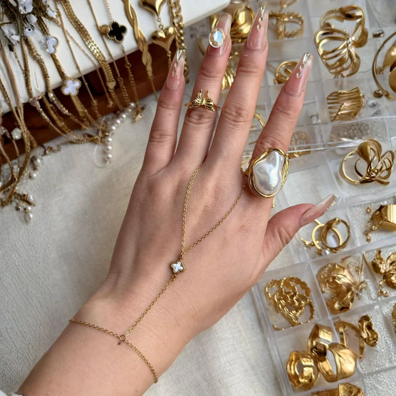 (Trèfle nacre)	Chaîne de main Trèfle de Nacre