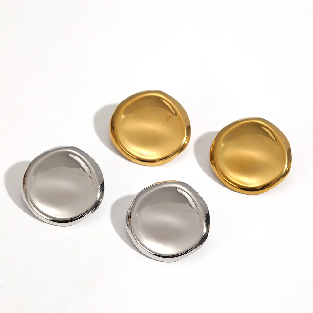 Boucles d'oreilles à clous