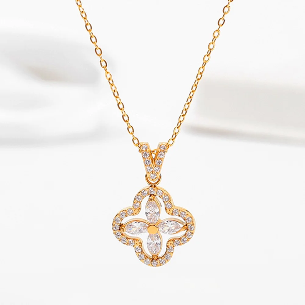 Collier trèfle à quatre feuilles