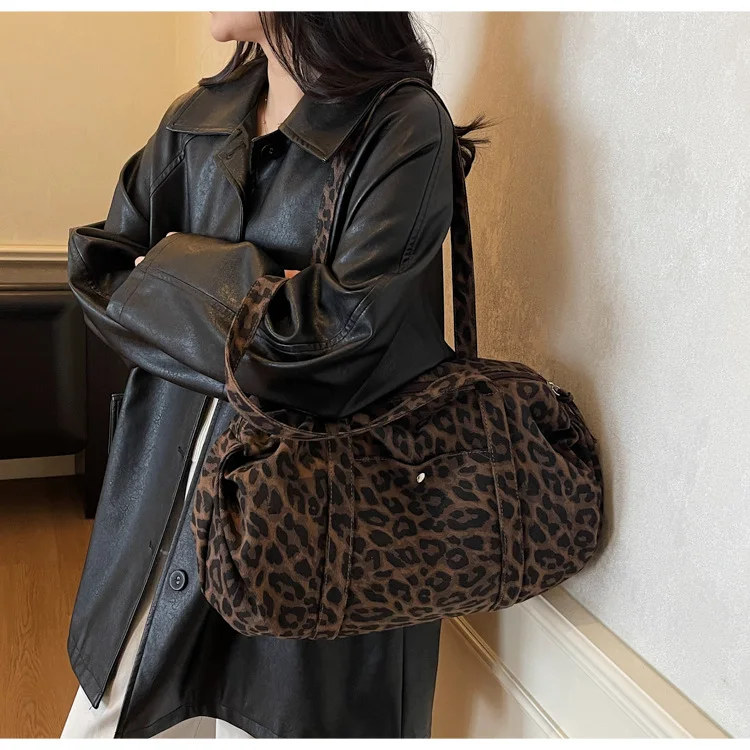 léopard de style coréen