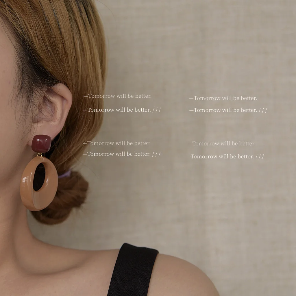 créoles sophistiquées en acrylique