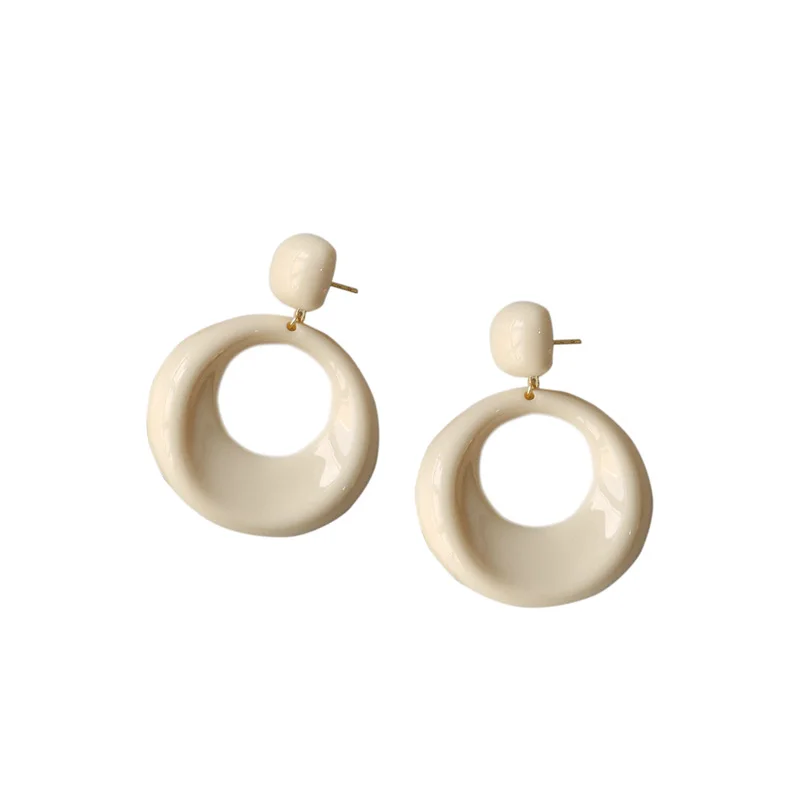 créoles sophistiquées en acrylique