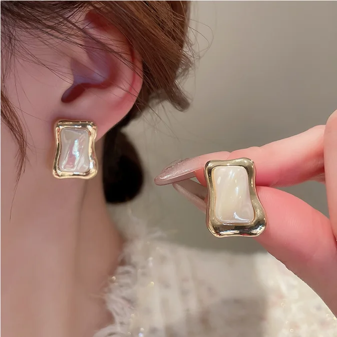 Bc- Boucles d'oreilles géométriques vintage avec perle