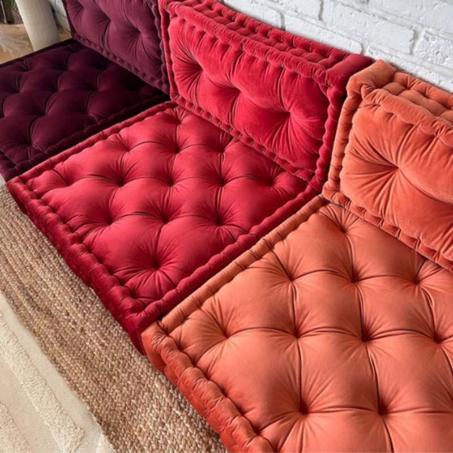 Banquette Capitonnée en Velours – Élégance & Confort Fait Main