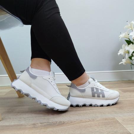 ✨ كتشفي الأناقة والراحة مع مجموعة أحذيتنا النسائية العصري! أحذية البنات مودال 2025 جديدة✨