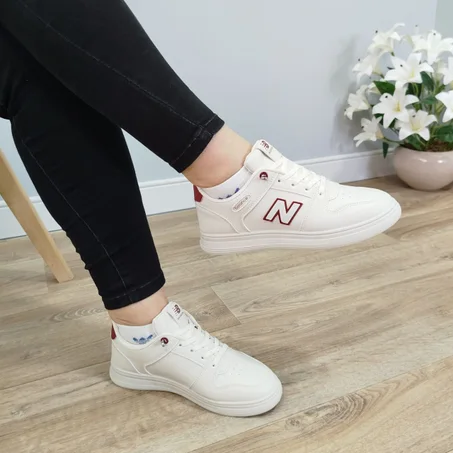 2 ✨حذاء بنات مودال من علامة New Balance ⭐⭐⭐⭐ ✨ (copy)