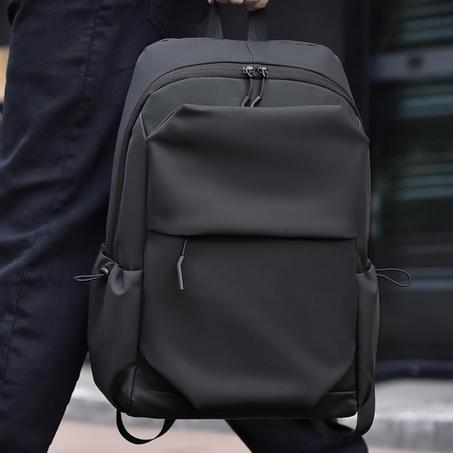 حقيبة الظهر الانيقة و العملية