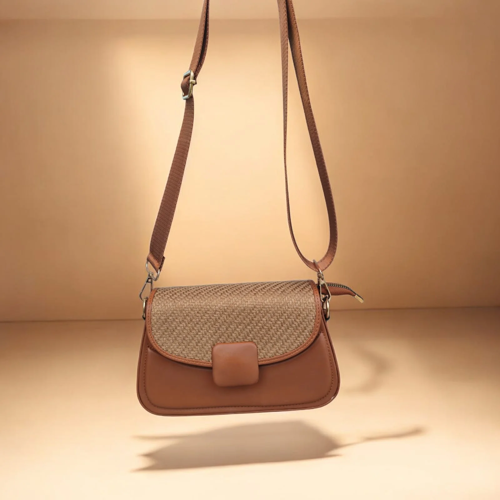 👜✨حقيبة يد نسائية أنيقة بلون بني – تصميم عصري بلمسة طبيعية