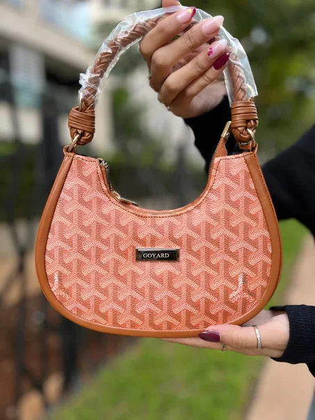 حقيبة يد نسائية فاخرة