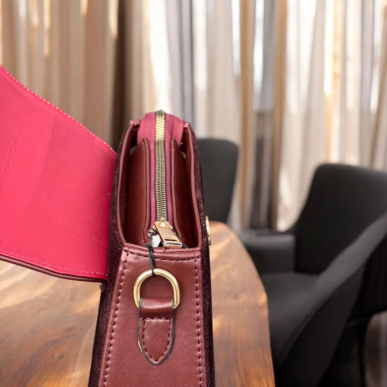 حقيبة يد نسائية الفخامة والعصرية♥️