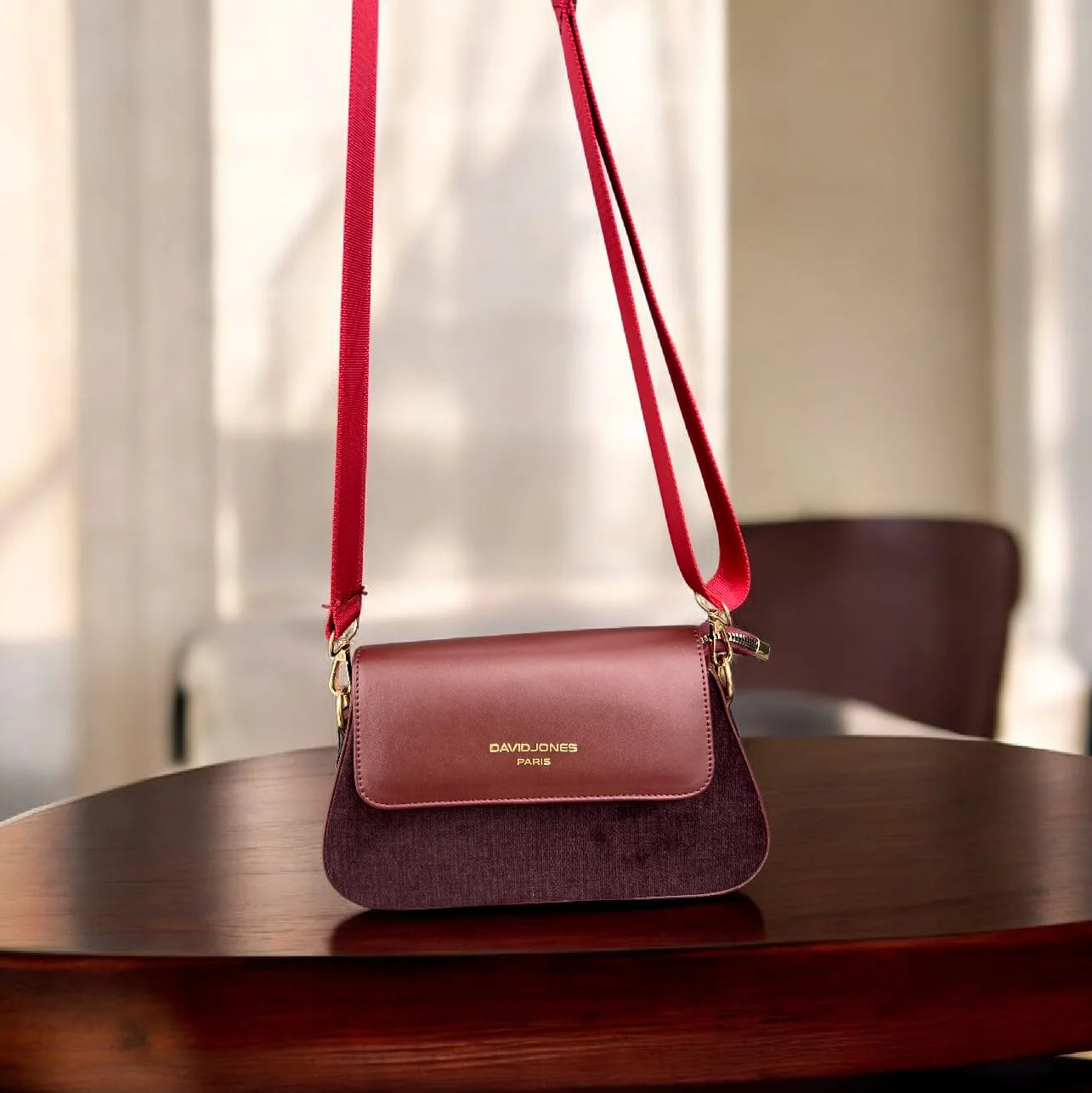 حقيبة يد نسائية الفخامة والعصرية♥️