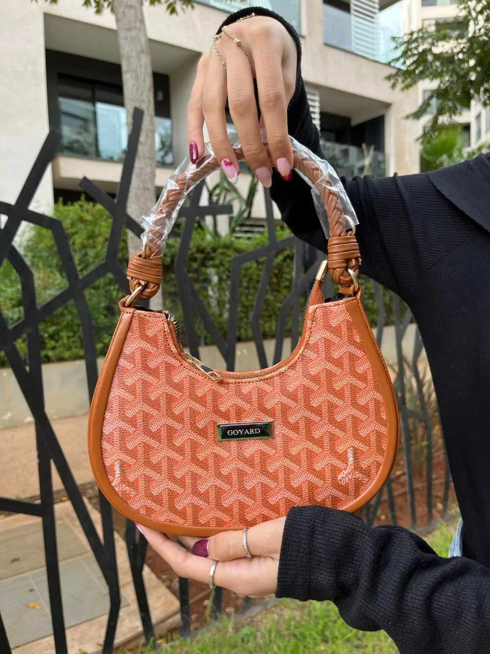 حقيبة يد نسائية فاخرة