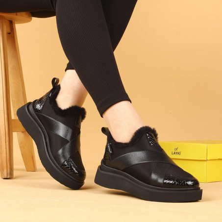 “Chaussures d’Hiver Noir avec Fourrure”Ref 12