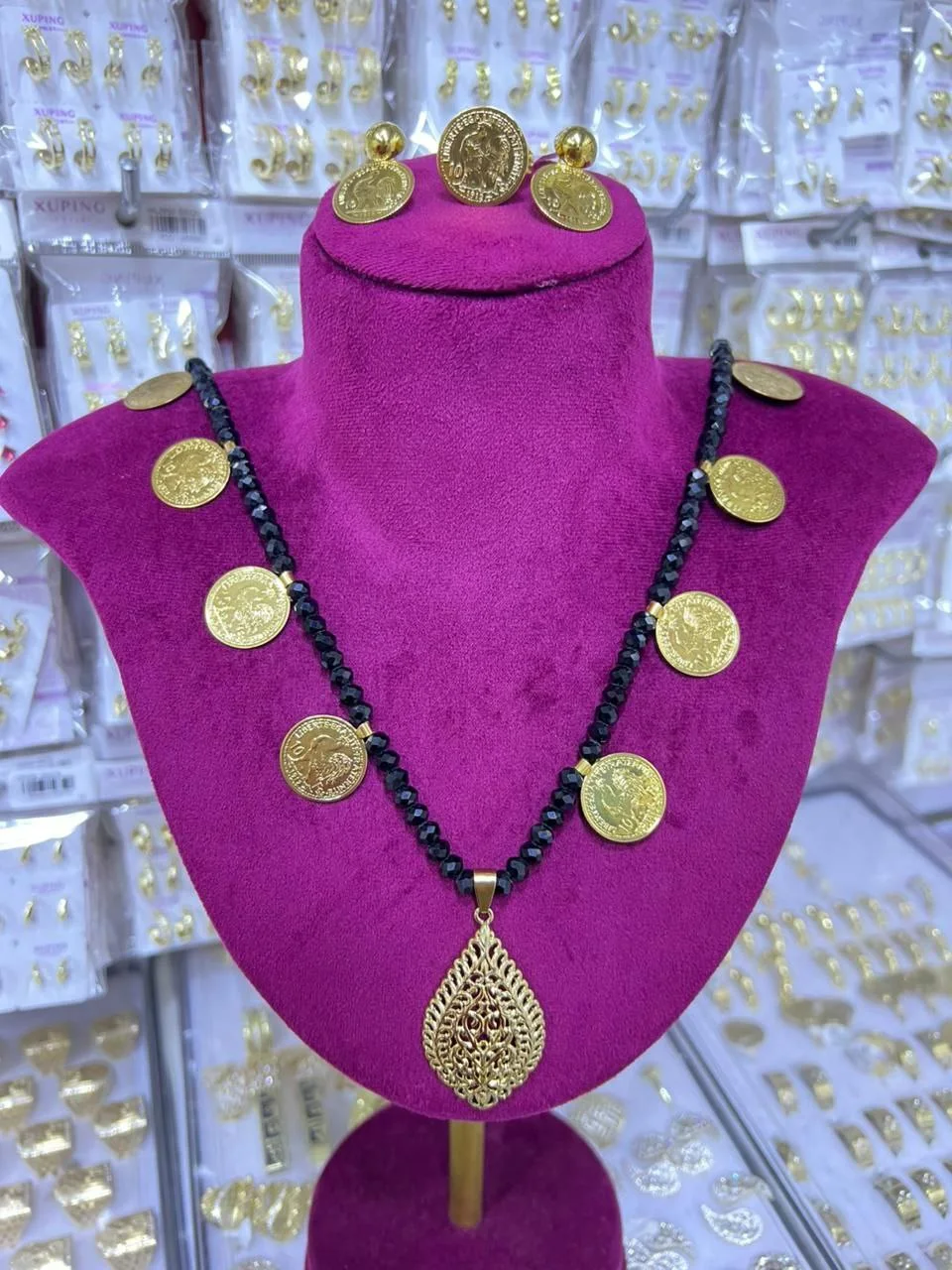 باك لويــز: سيد المجوهرات الأمازيغية الفخمة