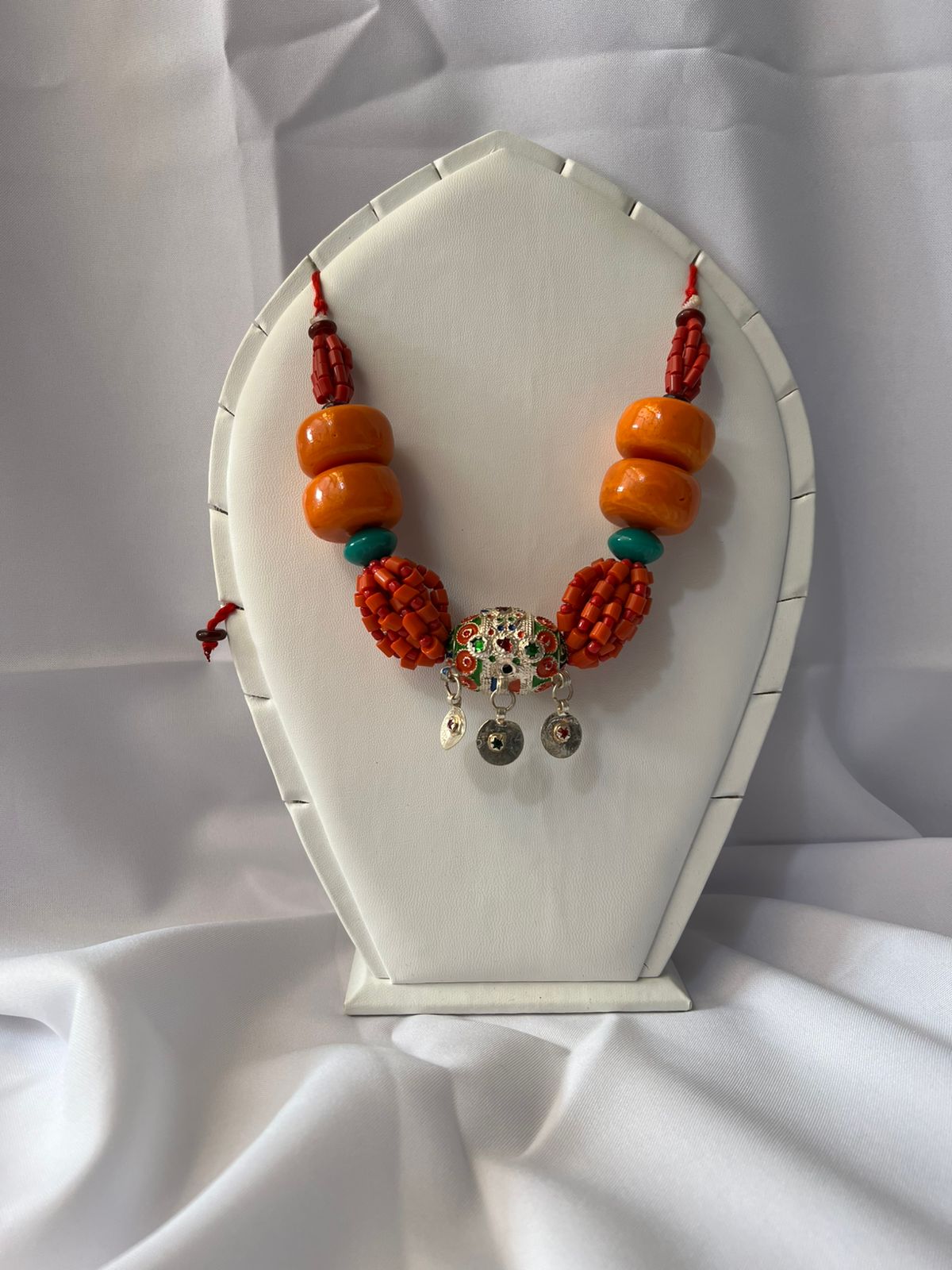 أفخم المجوهرات الأمازيغية: كهرمان ومرجان