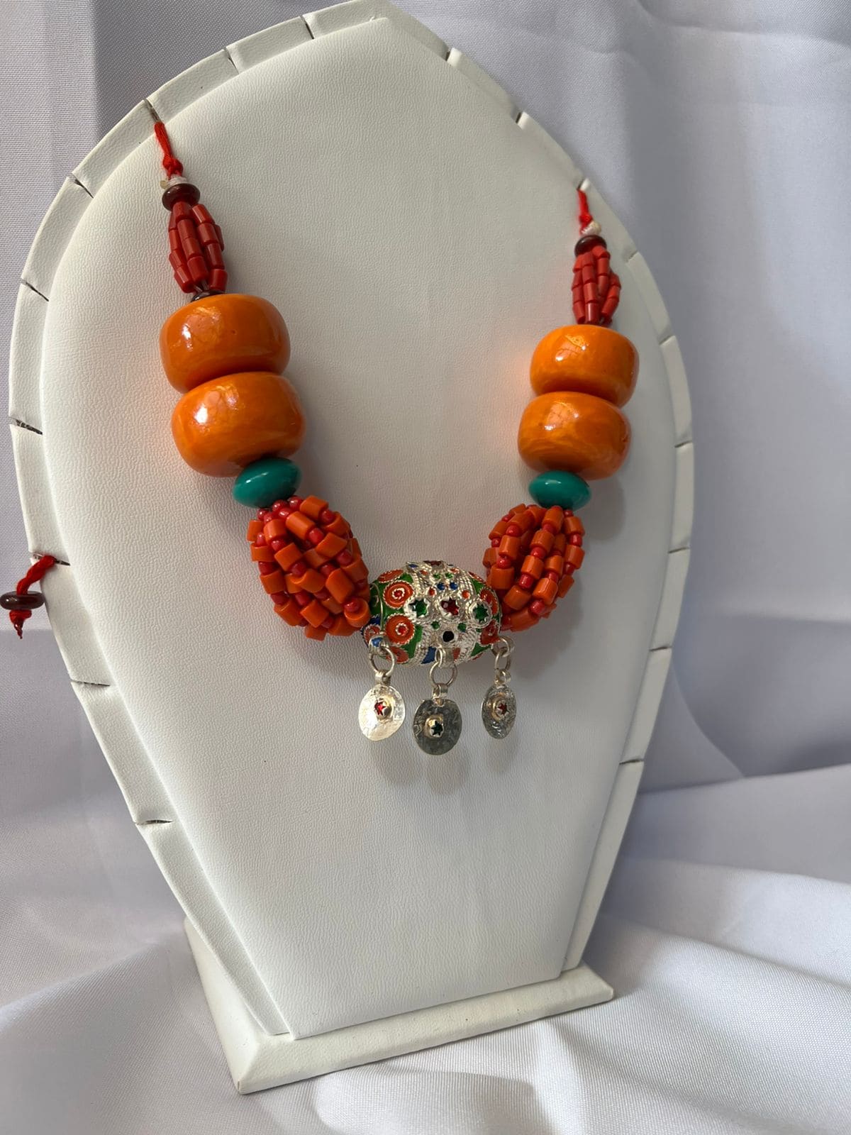 أفخم المجوهرات الأمازيغية: كهرمان ومرجان