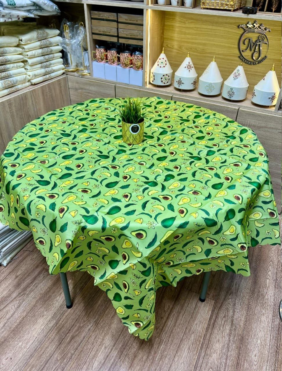 مفرش طاولة مضاد للماء… ألوان زاهية تفتح الشهية و تضيف حياة لمائدتك