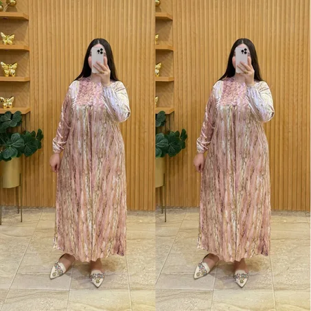 جدييييد سيدتي طويلة مرايا مزوقة بجودة جد جد ممتازة مريحة و انيقة و كدلك راقية تناسب فصل اشتاء و نوعية التوب بجودة عالية و رائعة