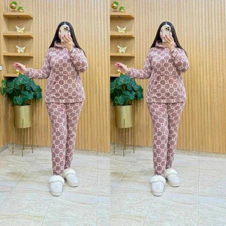 الجدييييد سيدتي  بيجامة  جد جد رائعة و مميزة شتوية تناسب فصل الخريف وشتاء  خامة التوب كانيش من النوع الجيد