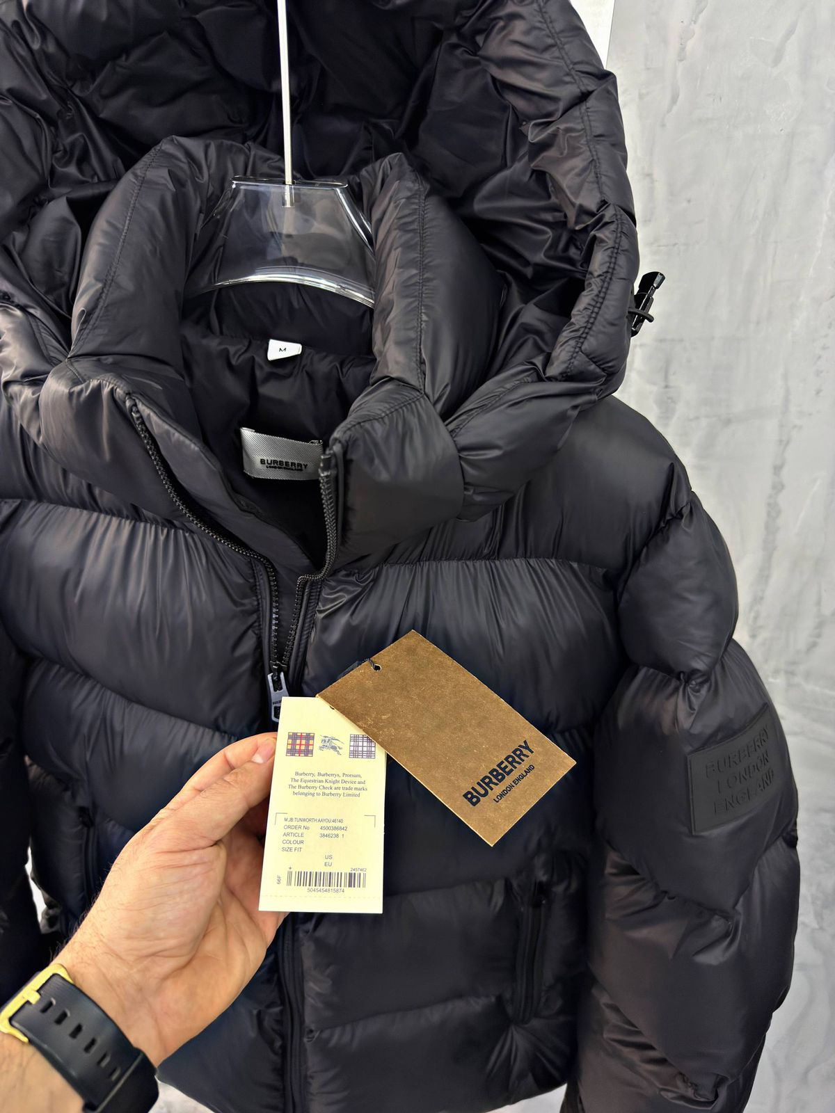 BURBERRY LONDONE ENGLAND