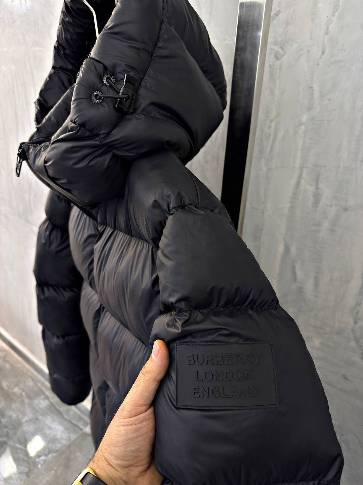 BURBERRY LONDONE ENGLAND