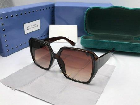 Lunettes de soleil Gucci GG0441S 001 57-18