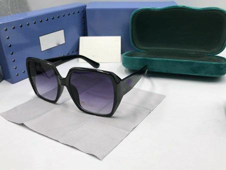 Lunettes de soleil Gucci GG0114S 001 57-18