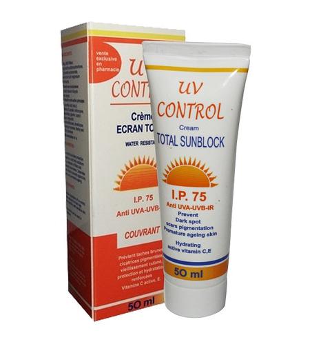 UV Control Ecran Couvrant  SPF50+