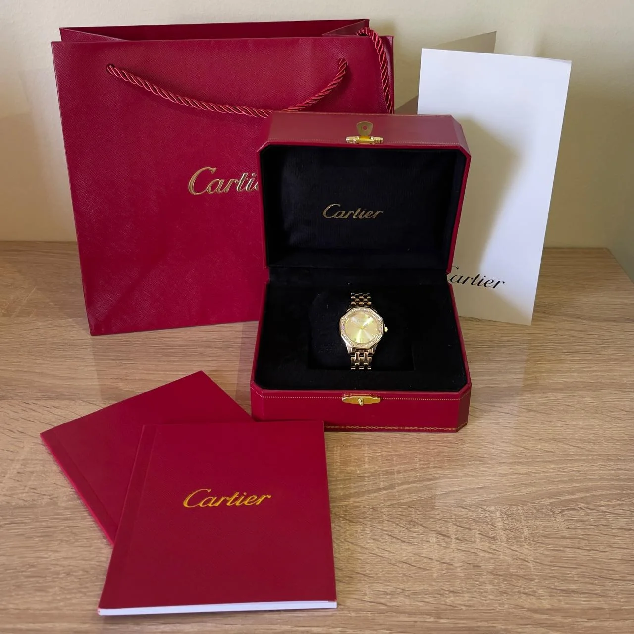 Cartier Femme Dorée Sertie Élégance AVEC COFFRET