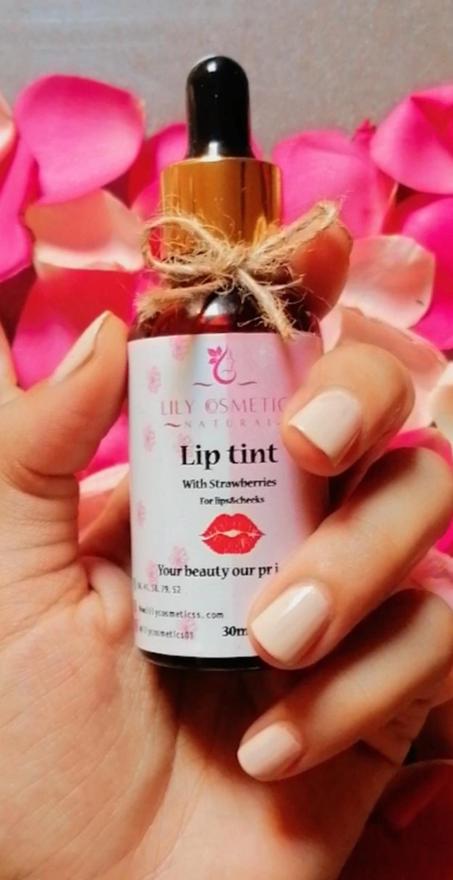 العناية بالشفاه و الخدود