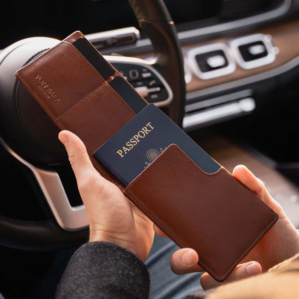 portefeuille passeport en cuir