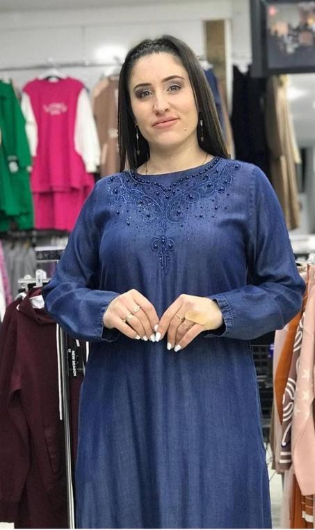 Robe en jean perlée