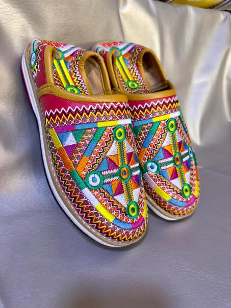 "الأصالة المغربية… بلغة تقليدية منقوشة بعناية"