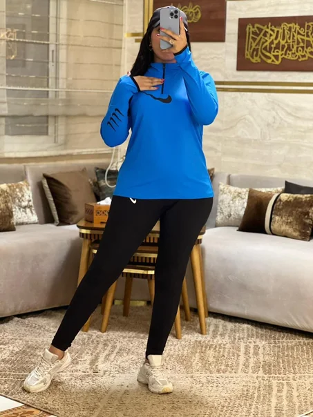 طقم رياضي نسائي