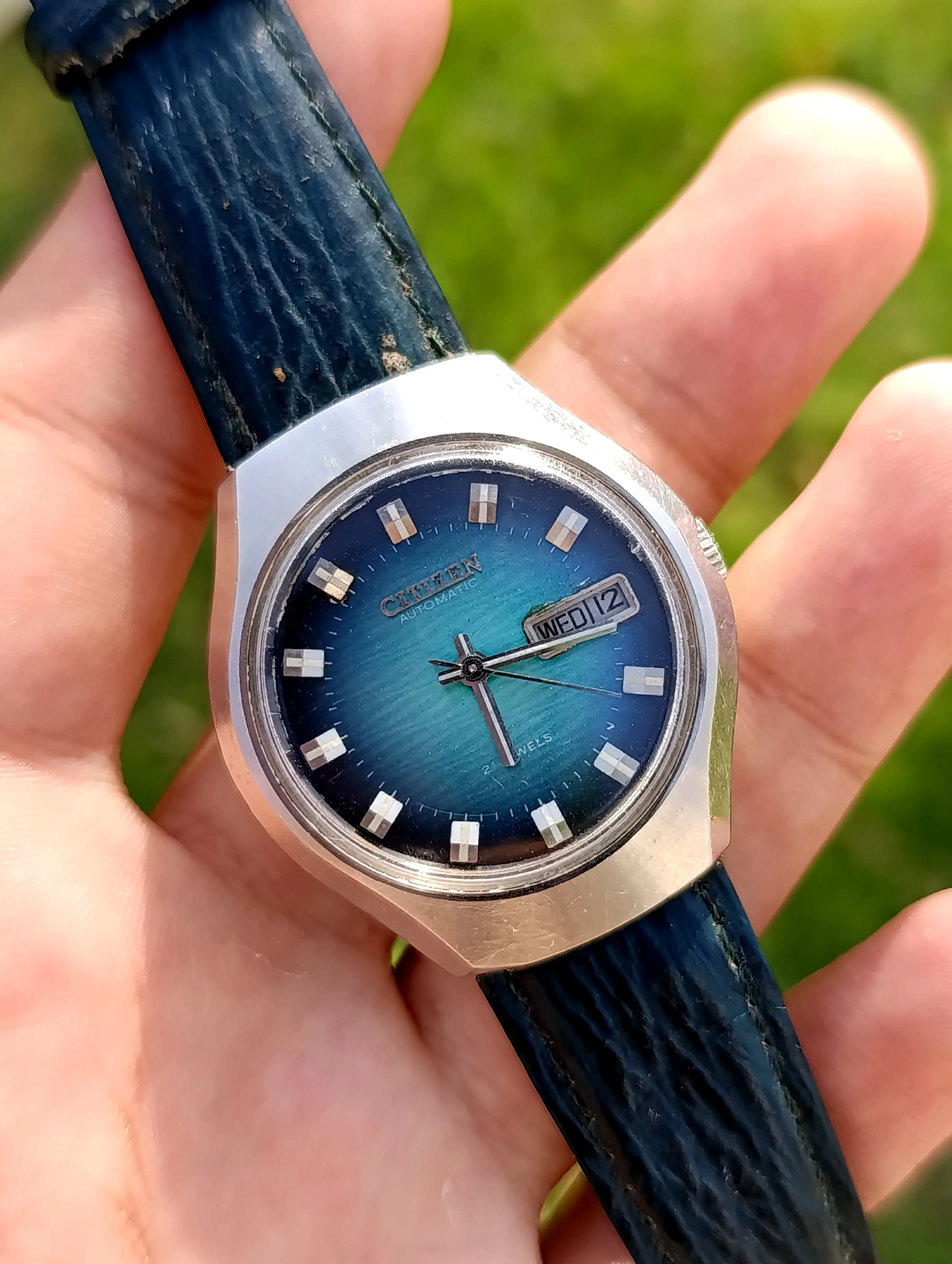 CITIZEN AUTOMATIQUE ORIGINAL UTLISÉ 21 JEWELS  POUR HOMME AVEC COLEUR SPÉCIALE