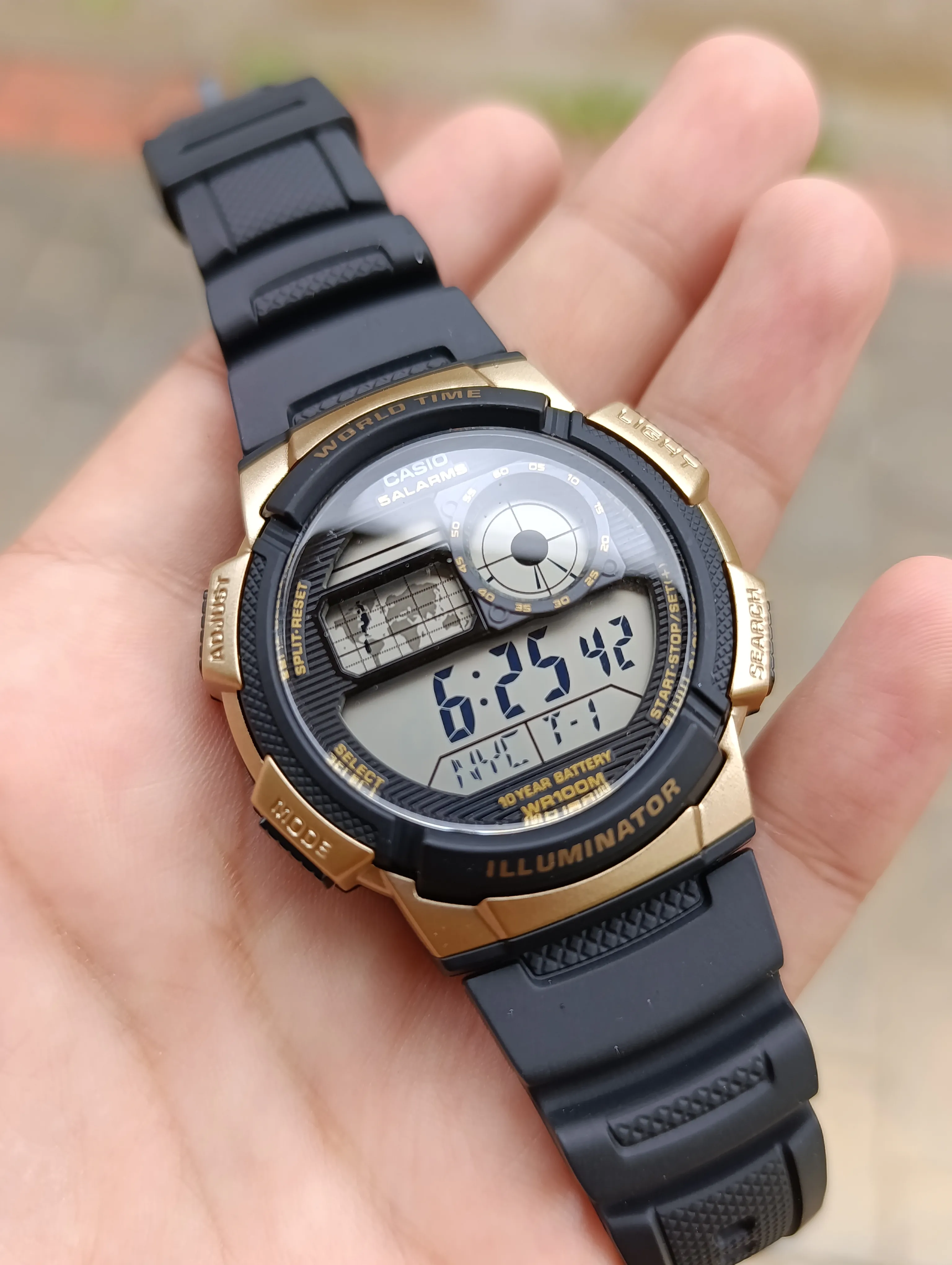 CASIO ILLUMINATOR  AE-1000W-1A3VDF ORIGINAL NEUVE HOMME WATER RESISTANT 100M