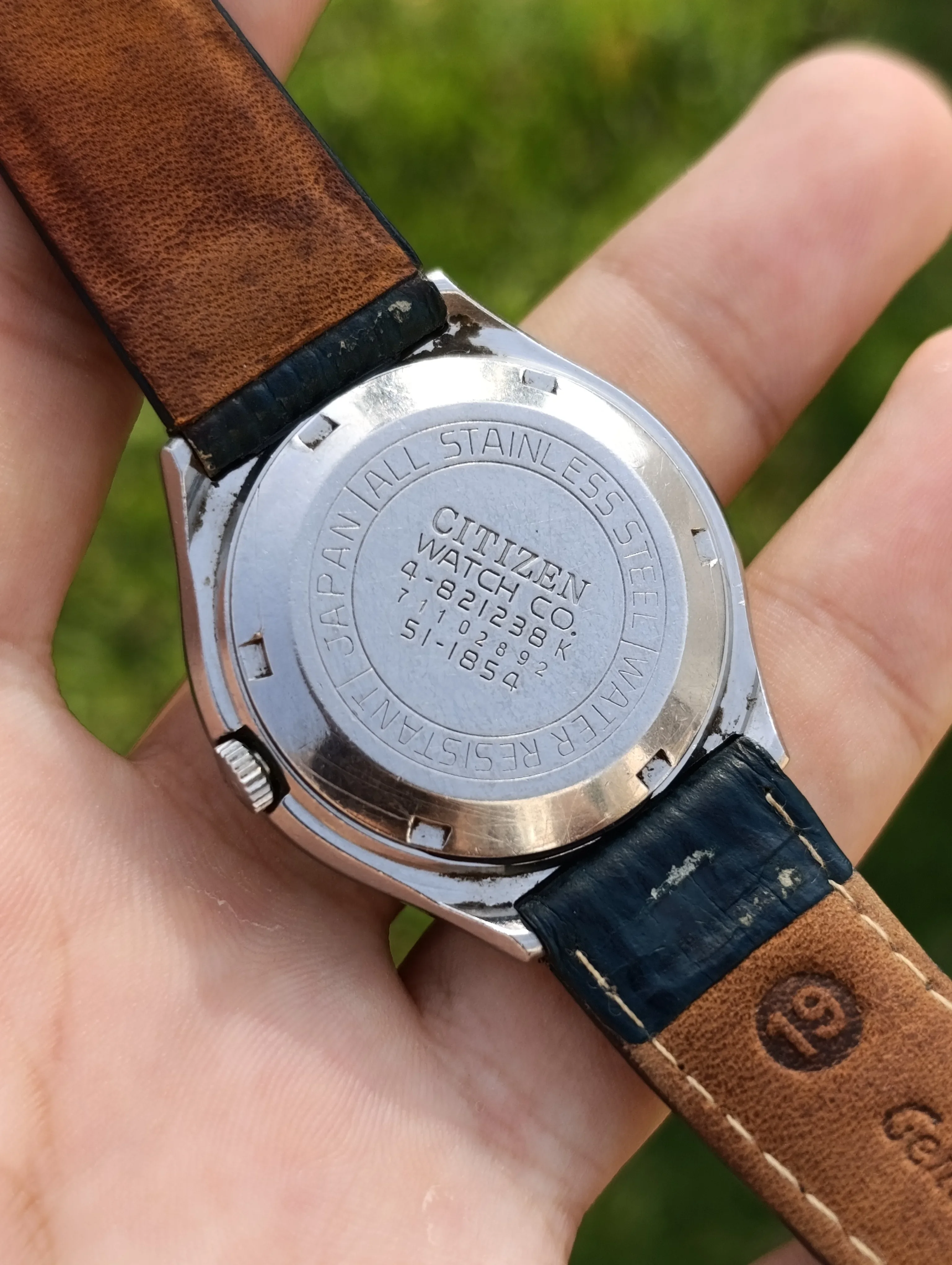 CITIZEN AUTOMATIQUE ORIGINAL UTLISÉ 21 JEWELS  POUR HOMME AVEC COLEUR SPÉCIALE