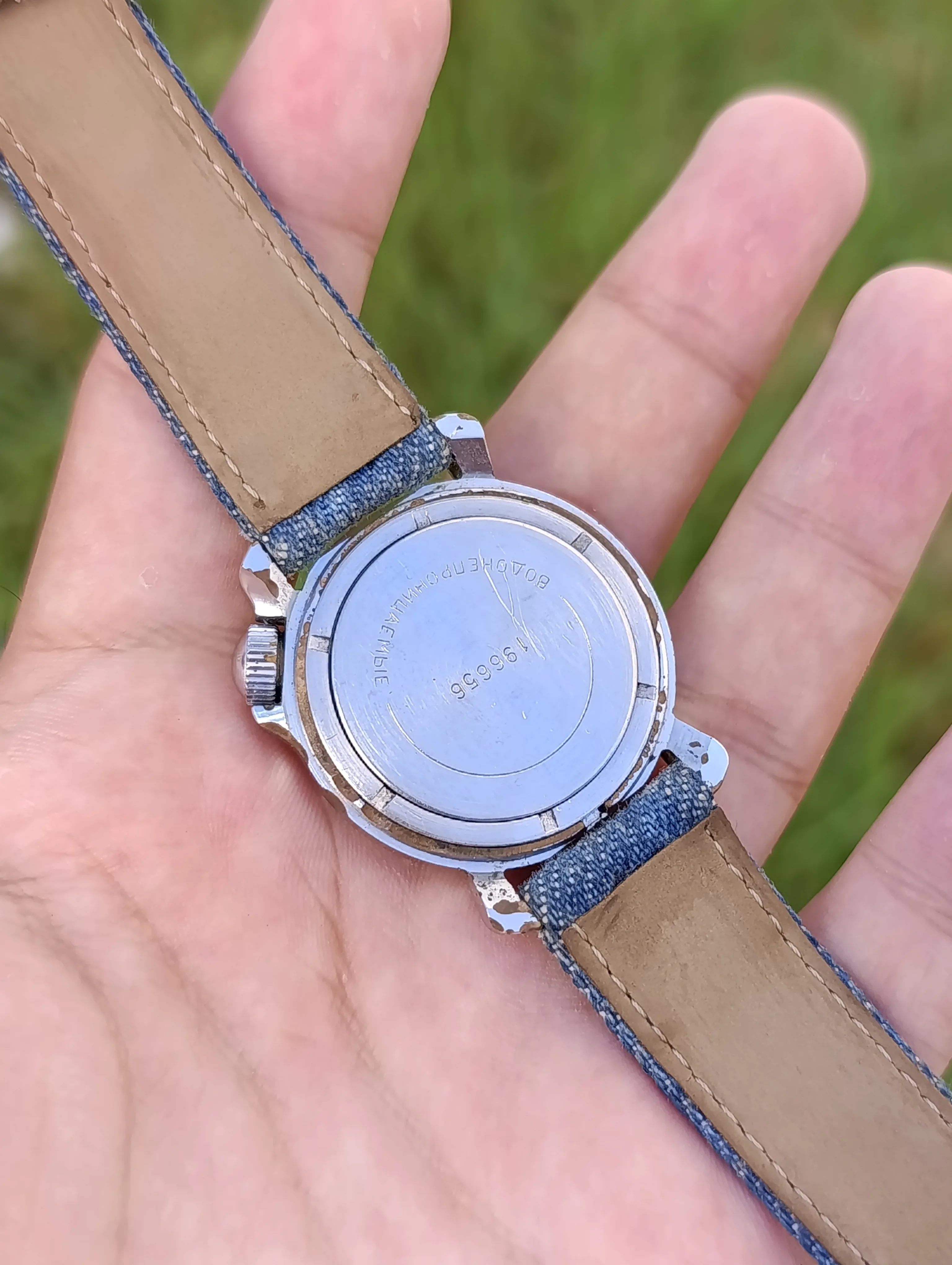 VOSTOK KOMANDIRSKIE   196656 – MONTRE VINTAGE SOVIÉTIQUE MÉCANIQUE À ROMENTGE MANUELLE