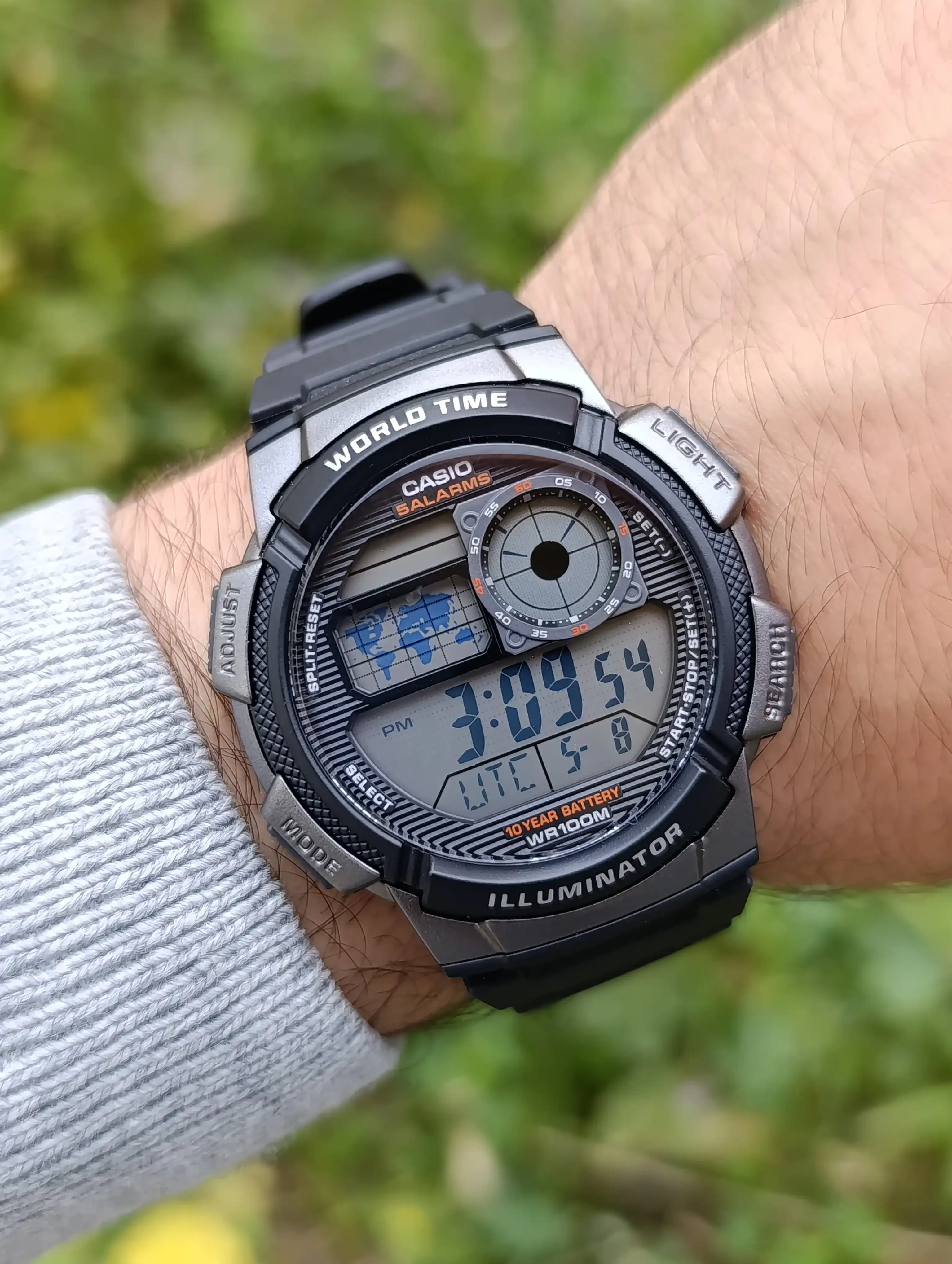 CASIO ILLUMINATOR  AE-1000W-1BVDF ORIGINAL NEUVE HOMME WATER RESISTANT 100M