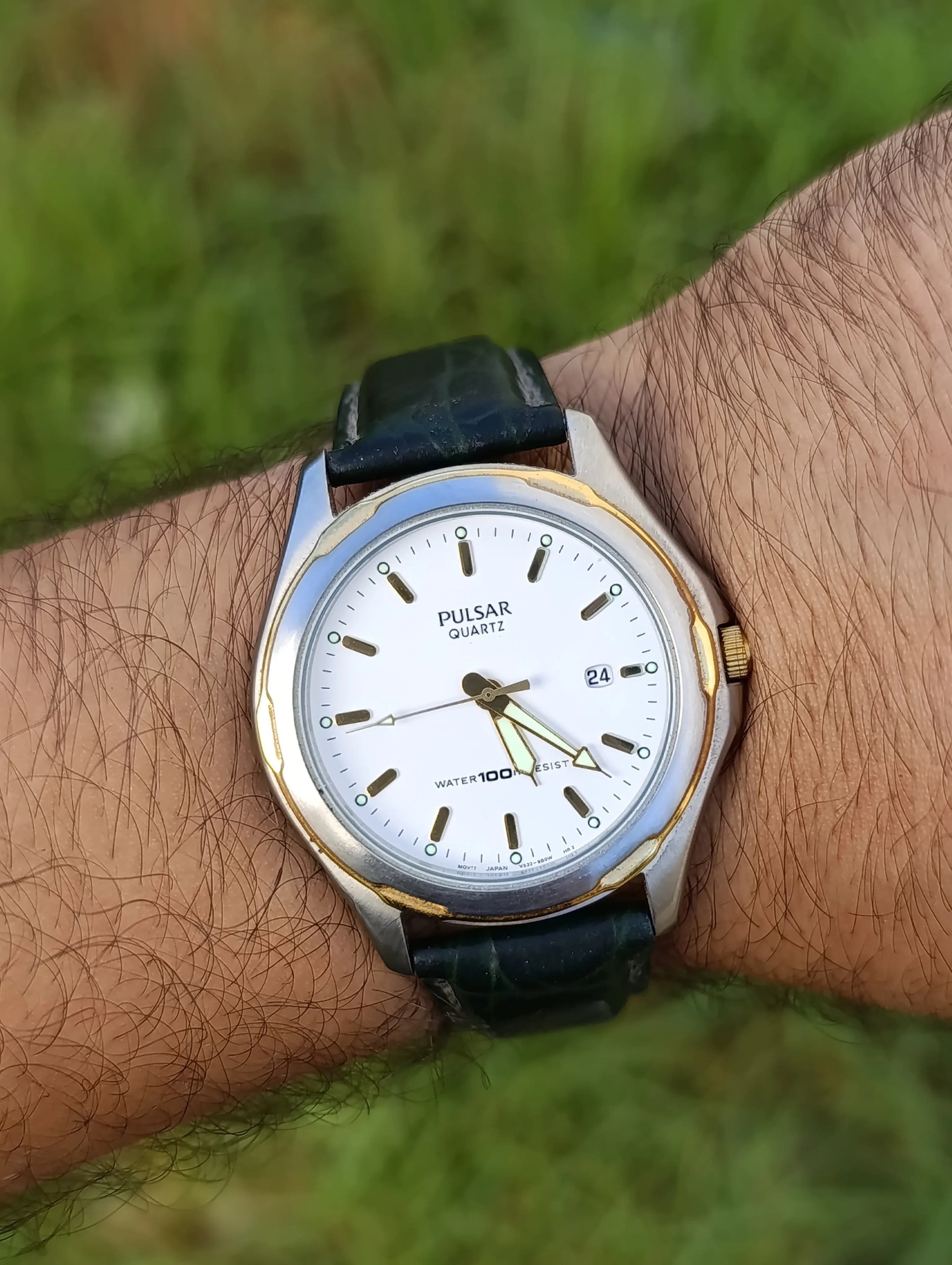 MONTRE PULSAR V532-9A50  ORIGINAL NEUVE JAMAIS UTLISÉ WR 100M