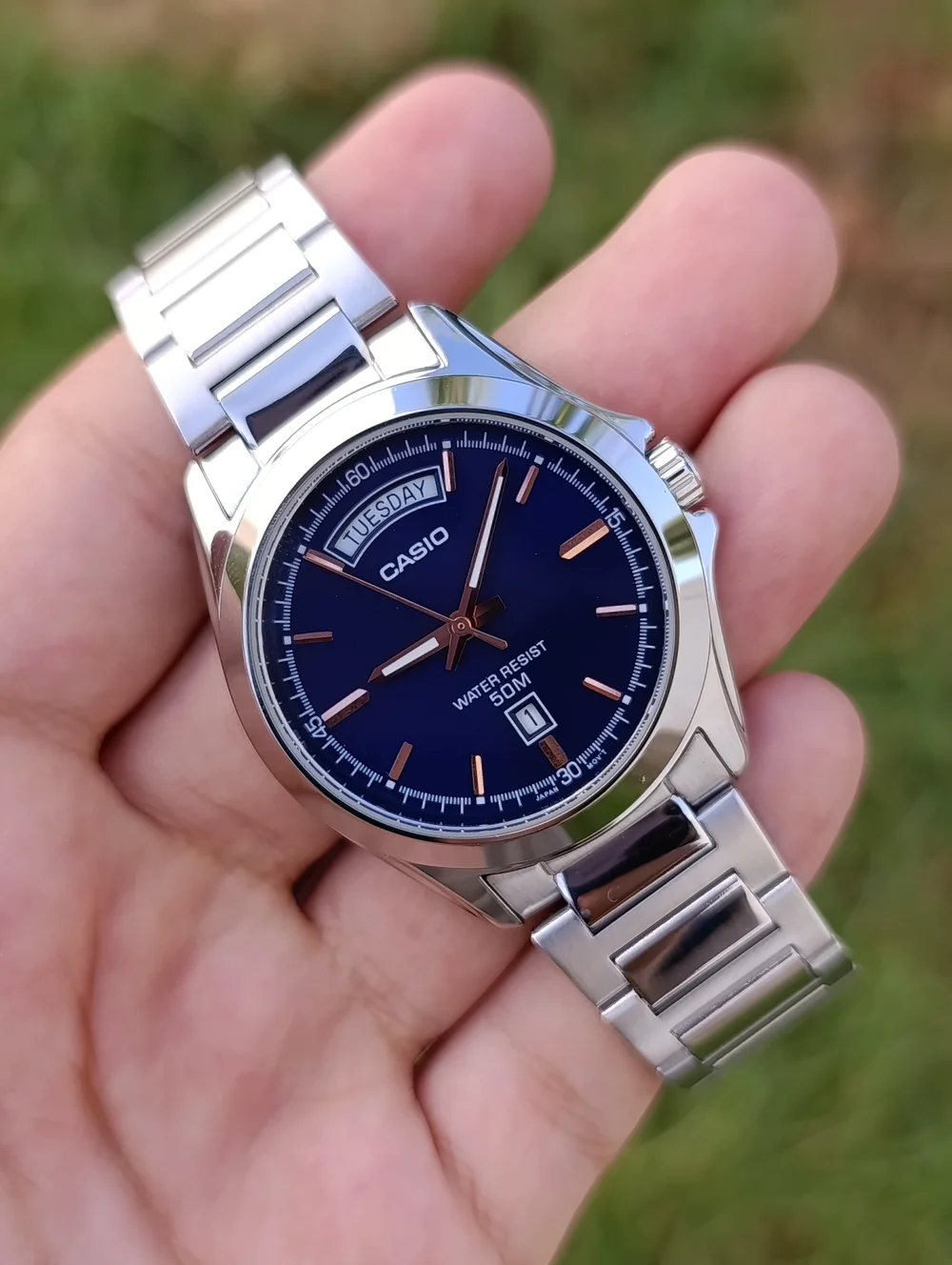 CASIO MTP-1370D-2AVDF ORIGINAL HOMME NEUVE QUARTZ WR 50M  STAINLESS STEEL