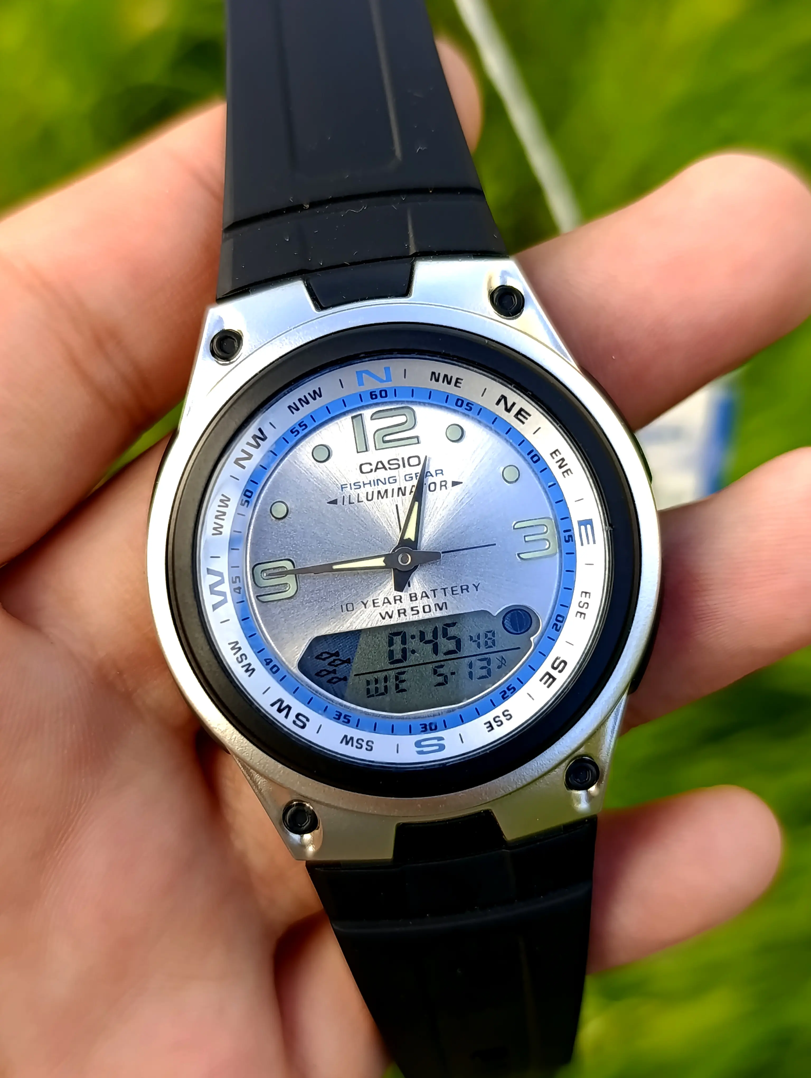 CASIO ILLUMINATOR FISHING GEAR AW-82-7AVDF ORIGINAL NEUVE WATER RESISTANT 50M
