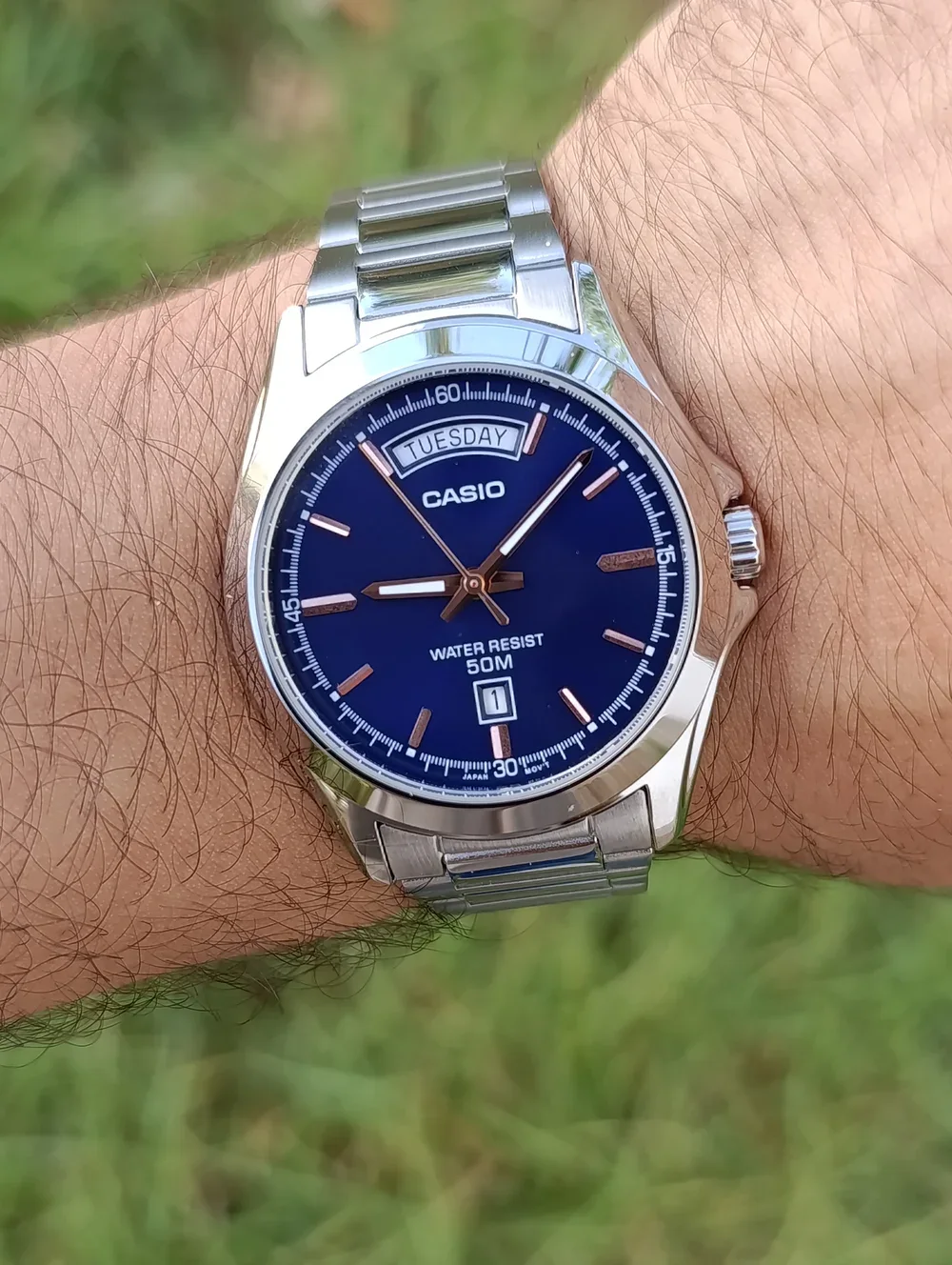 CASIO MTP-1370D-2AVDF ORIGINAL HOMME NEUVE QUARTZ WR 50M  STAINLESS STEEL