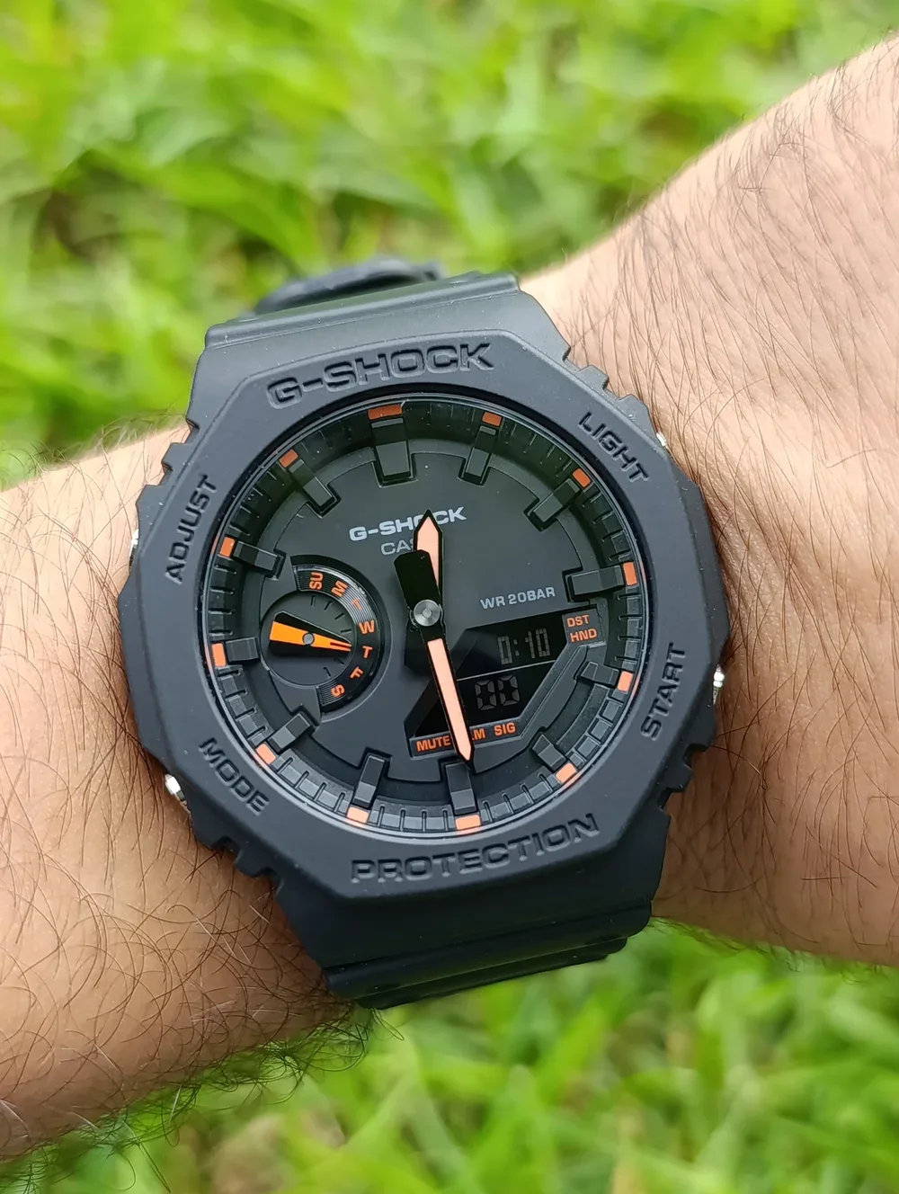 CASIO G-SHOCK GA-2100-1A4ER HOMME WR 20BAR